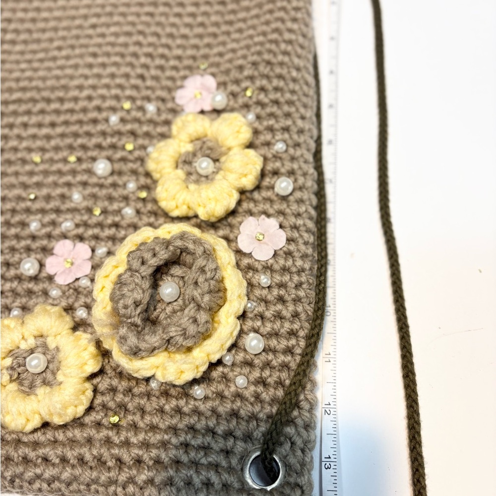 Handmade Crochet Tan backpack flowers - Picture 2 of 9